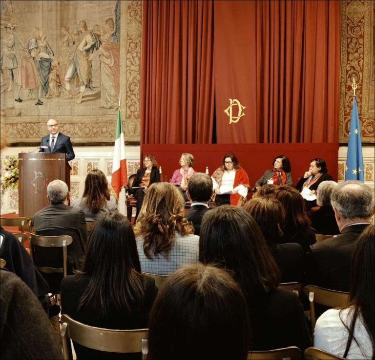 Marisa Cinciari Rodano: Politica, Partigiana, Cattolica, Comunista